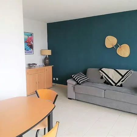 Appartement Les Orangers De Santa Lucia, Vue Et Port, St Raphaël *